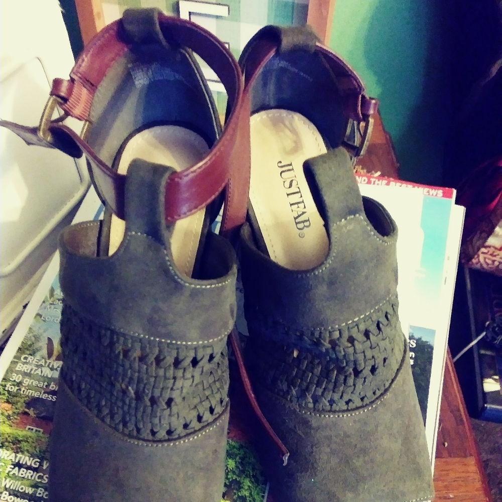 Tstrap heels